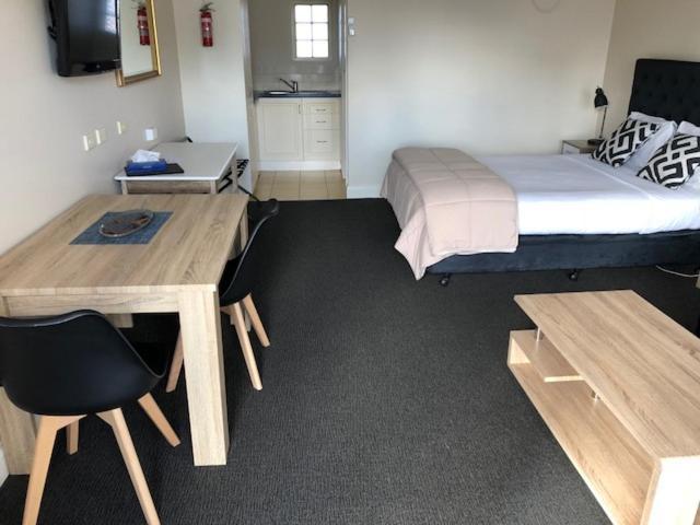 Ashmont Motel And Apartments Port Fairy Ngoại thất bức ảnh